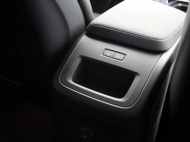 Volvo XC60 AWD Dark Plus Recharge T8