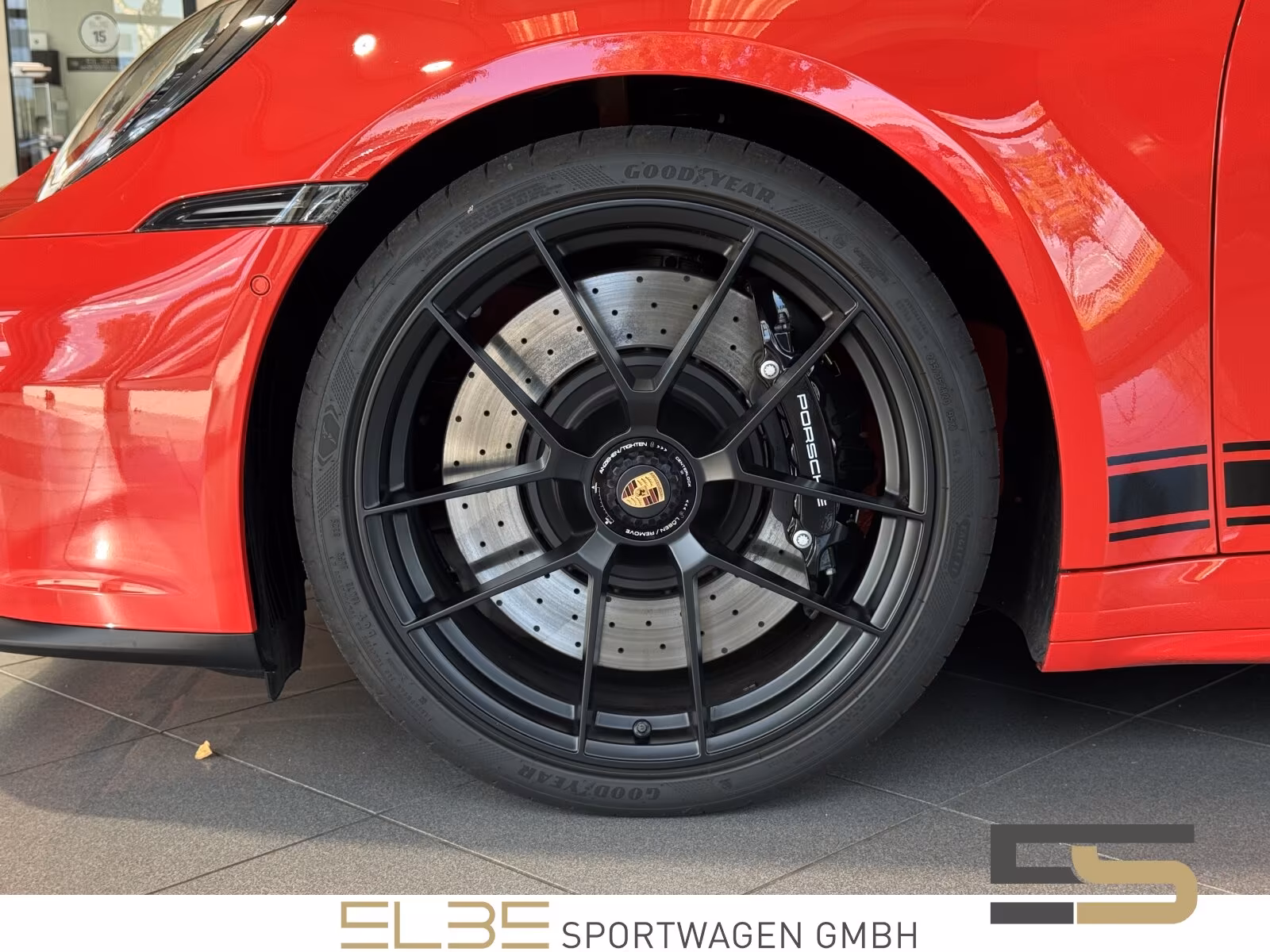 Porsche 911 992 Cabriolet Carrera GTS