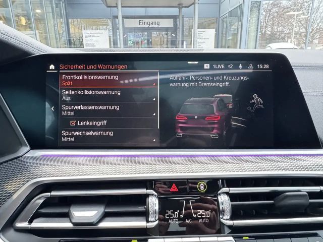 BMW X5 Individual M50i