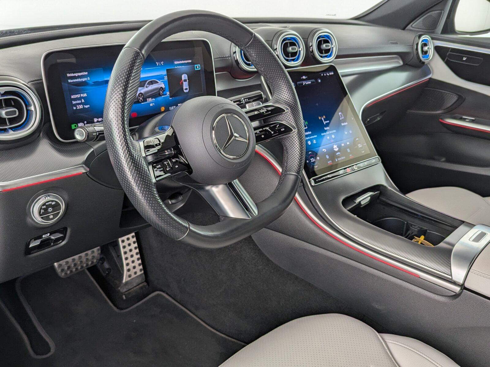 Mercedes-Benz C 200 4MATIC AMG Line Sedan