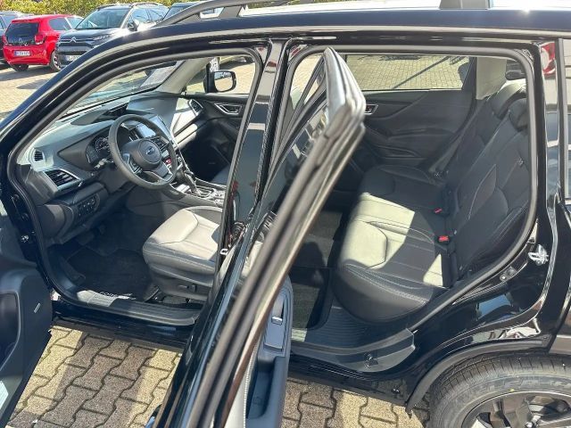 Subaru Forester 2.0ie EDIT.  BLACK PLATINUM