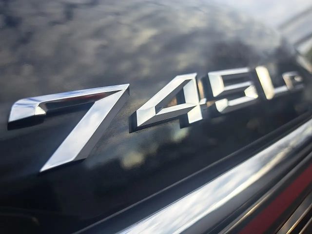 BMW 745 Sedan xDrive