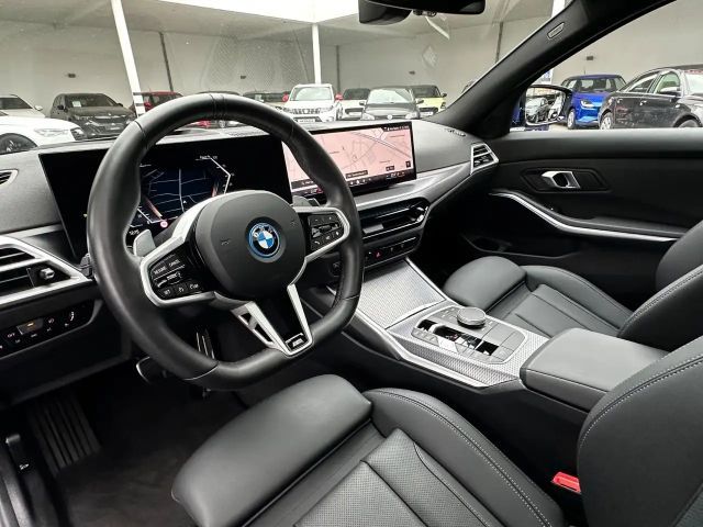 BMW 330 330e M-Sport Touring