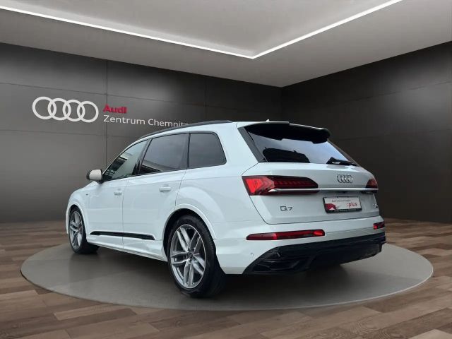 Audi Q7 50 TDI Quattro S-Line