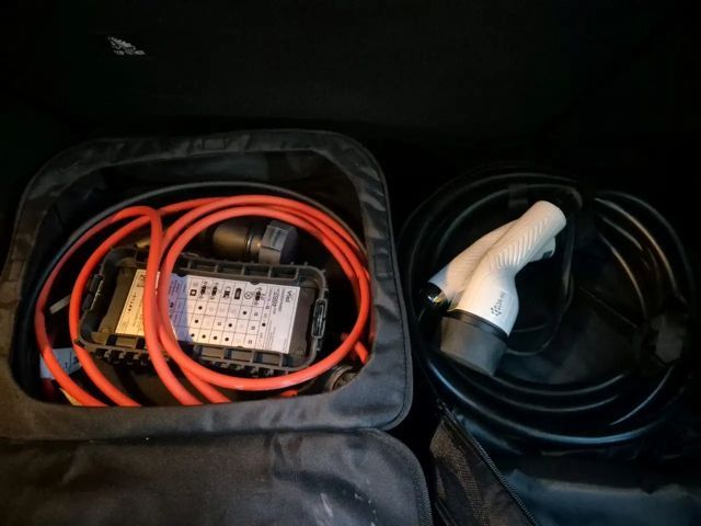 Peugeot E-208 Active Pack