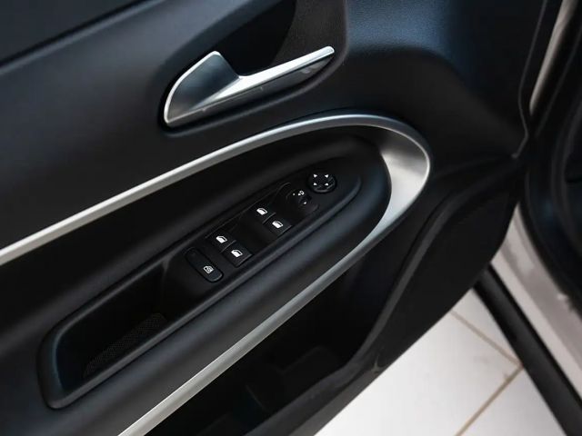 Jeep Avenger Altitude Full-Electric