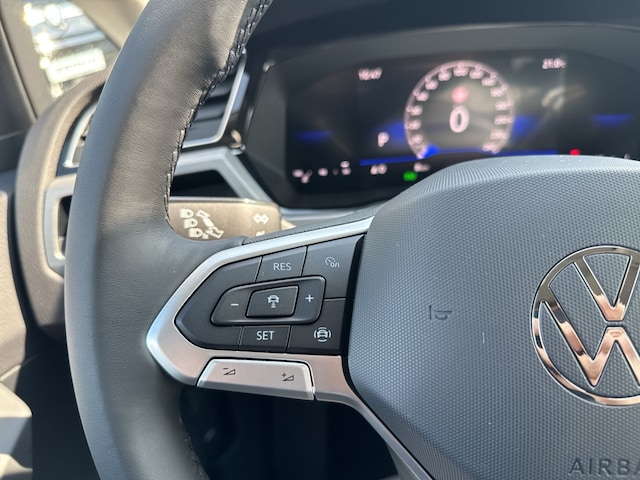 Volkswagen Touran 1.5 TSI DSG Comfortline Navi Digitales Cockpit Sperrdiff. ACC El. Heckklappe