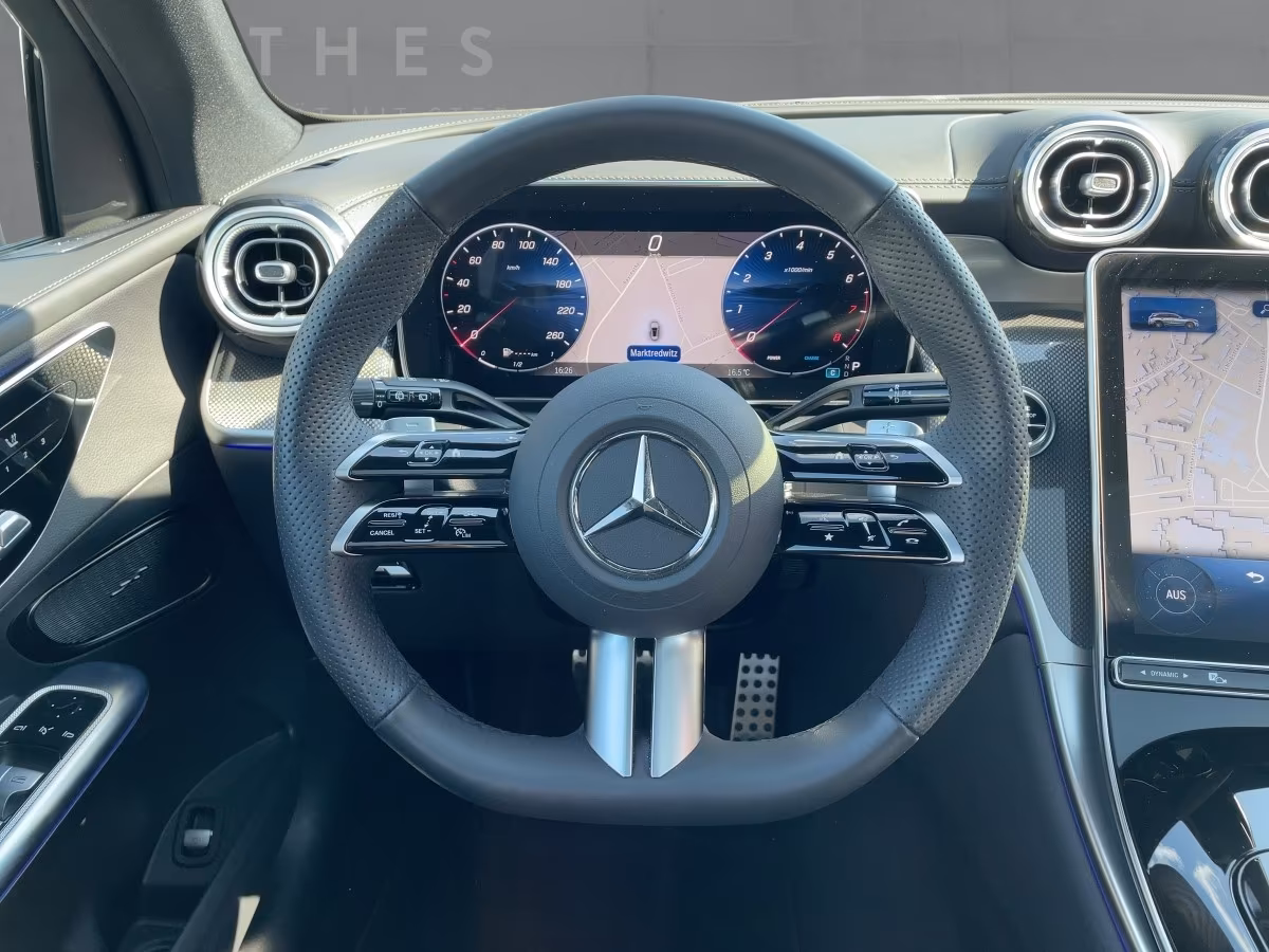 Mercedes-Benz GLC 300 4MATIC AMG Line