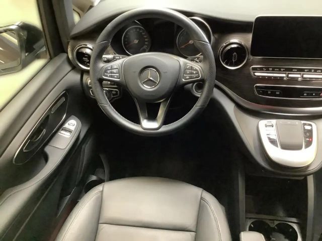 Mercedes-Benz EQV 300 AVANTGARDE