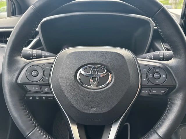 Toyota Corolla Hybride Team D