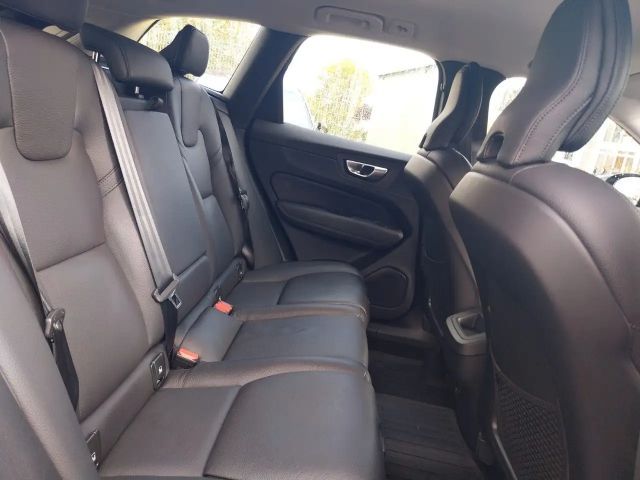 Volvo XC60 Dark Plus