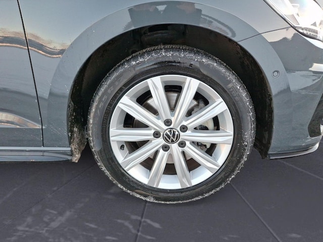 Volkswagen Touran 1.5 TSI DSG R-Line