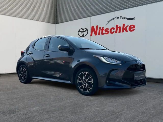 Toyota Yaris Comfort Hybride Team D