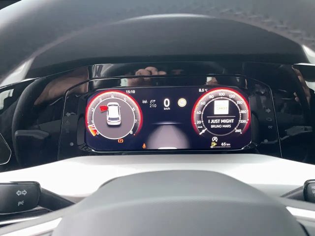 Volkswagen Golf 1.5 TSI Life