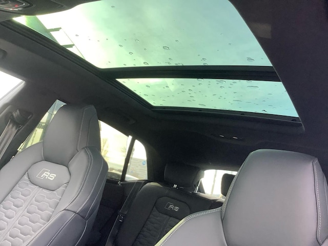 Audi RS Q8 Performance Quattro