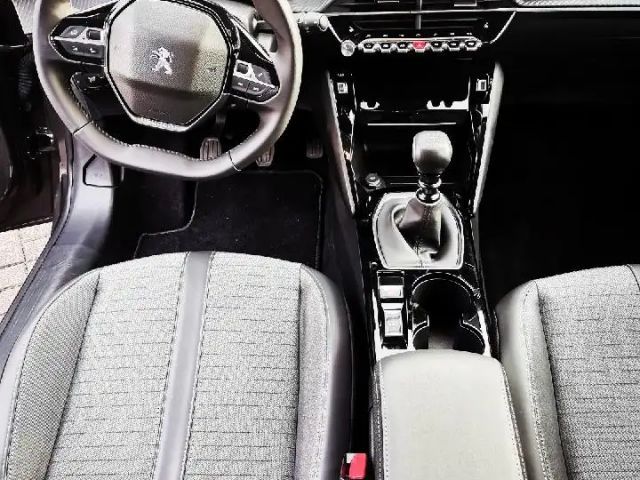 Peugeot 208 Allure Pack