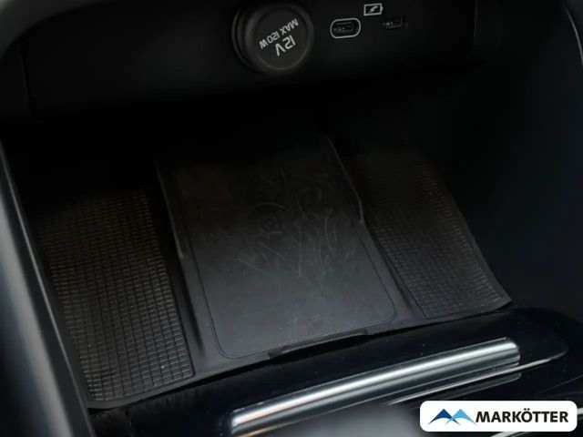 Volvo XC40 AWD Core Recharge