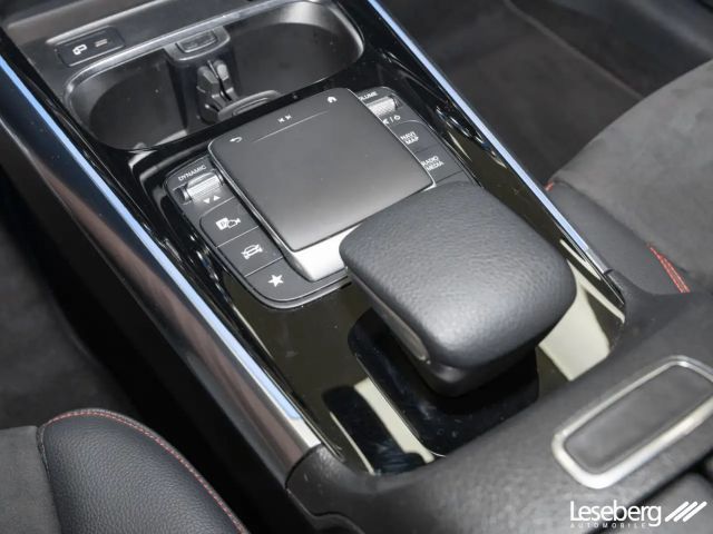 Mercedes-Benz GLA 180 AMG Line