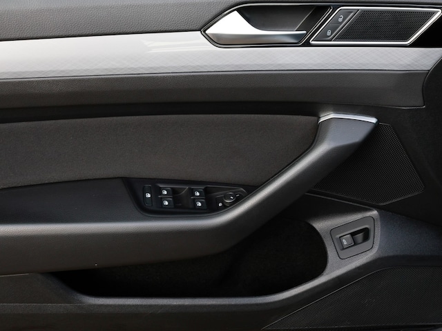 Volkswagen Passat 2.0 TDI Business DSG Variant