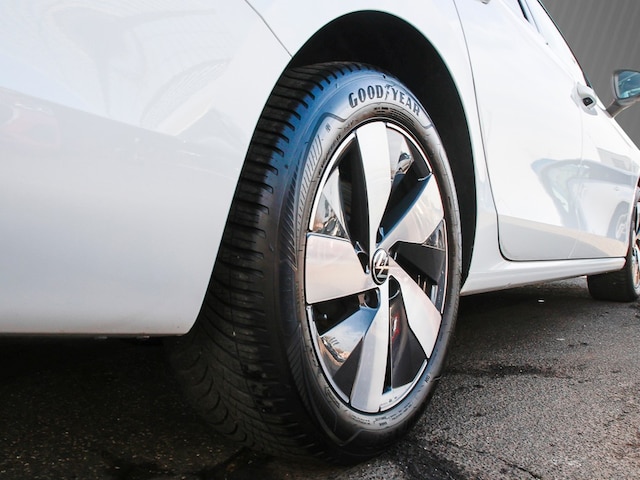 Volkswagen Passat 2.0 TDI Business DSG Variant