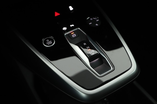 Audi Q4 e-tron SUV 45 e-tron Audi Q4 e-tron