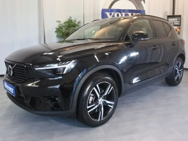 Volvo XC40 Business Dark Plus