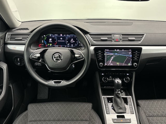 Skoda Superb 1.4 TSI Ambition Combi iV