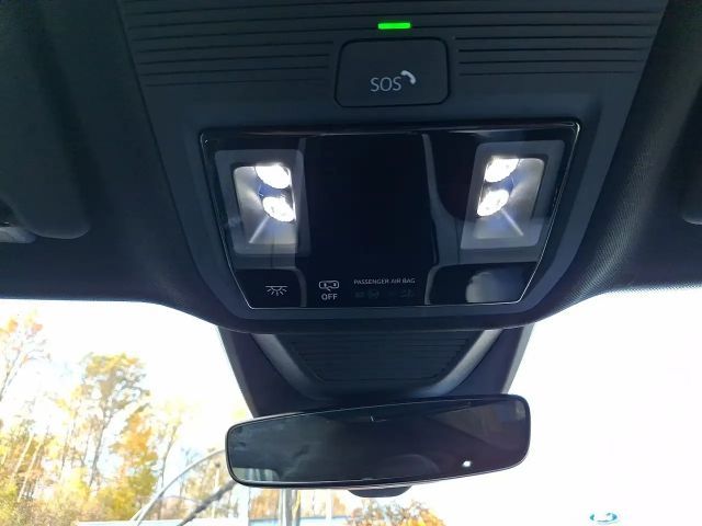 Ford Explorer AWD EV Premium