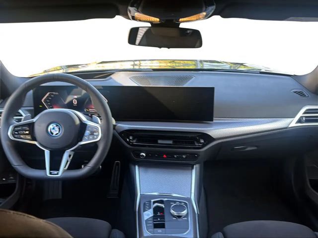 BMW 330 330e Touring