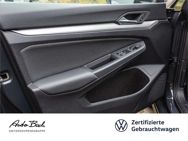 Volkswagen Golf 1.5 TSI Golf VIII