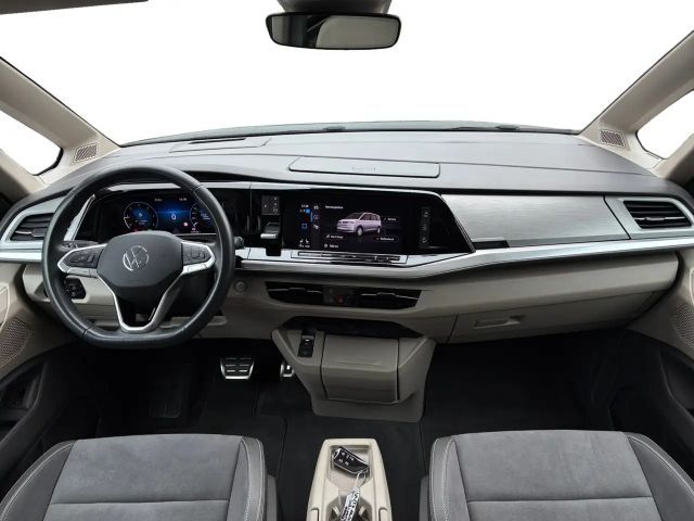 Volkswagen Multivan Lang Style T7