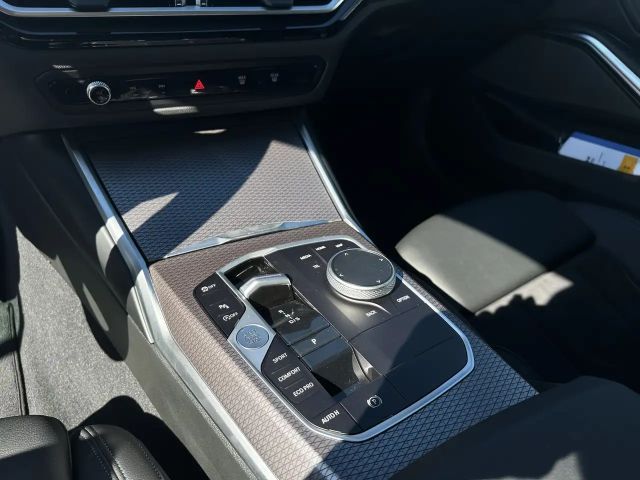 BMW 330 330i M-Sport Sedan xDrive