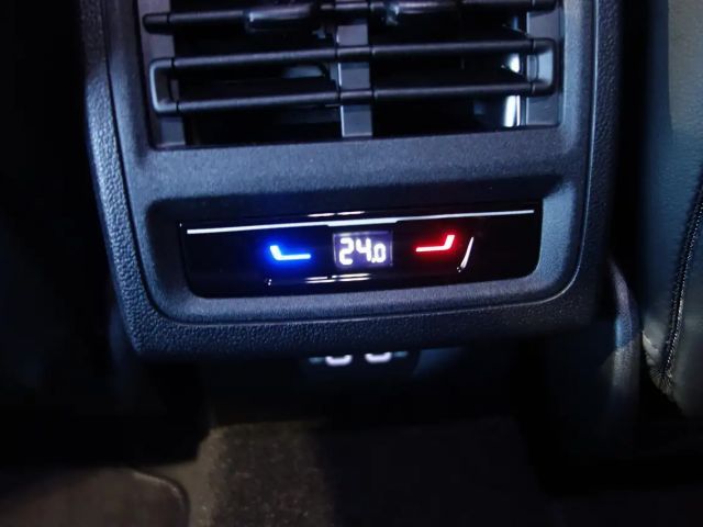 Volkswagen Golf Business DSG Variant