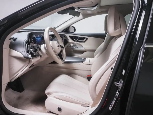 Mercedes-Benz E 220 4MATIC E 220 d Estate