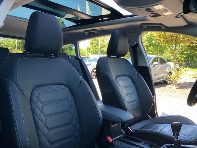 Ford Focus EcoBoost Titanium Wagon