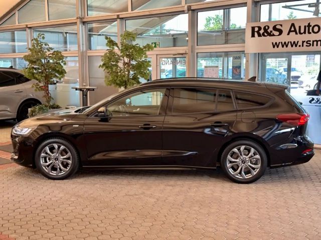 Ford Focus ST Line Wagon