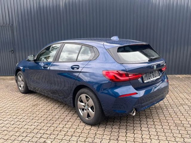 BMW 118 118i 5-deurs Sedan