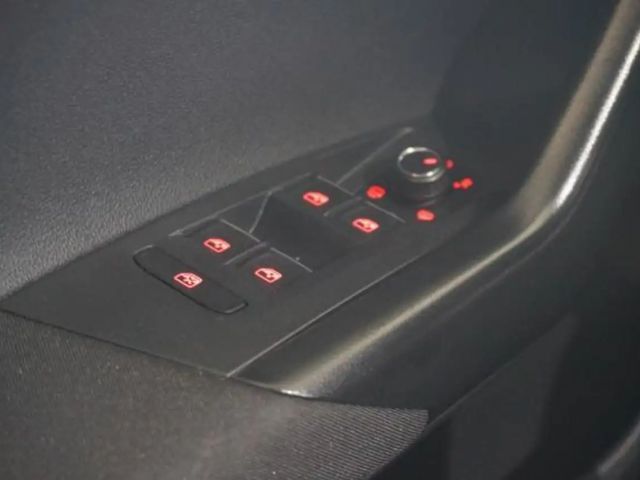 Volkswagen Polo DSG R-Line