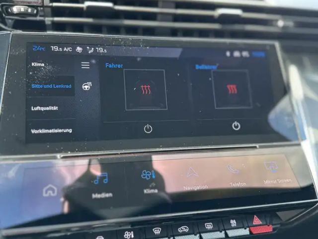 Peugeot 408 180 GT-Line Hybrid