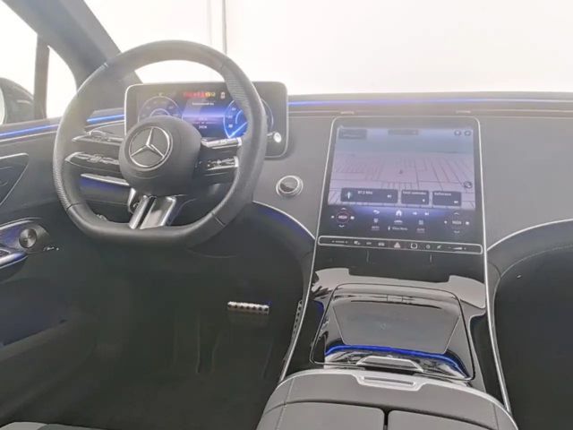 Mercedes-Benz EQE 300 AMG Line Sedan