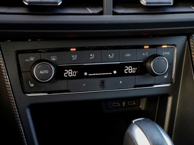 Volkswagen Polo 2.0 TSI DSG GTI