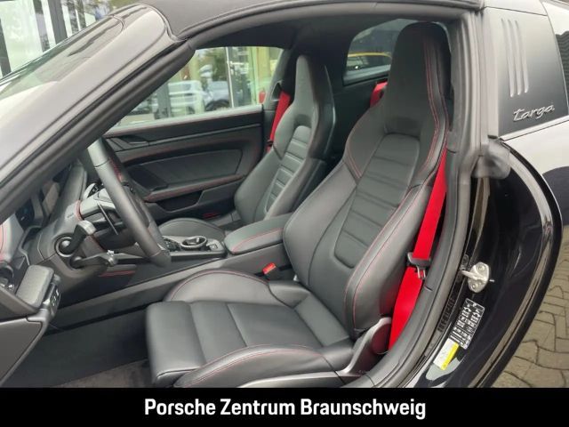 Porsche 992 4 Coupé GTS Targa