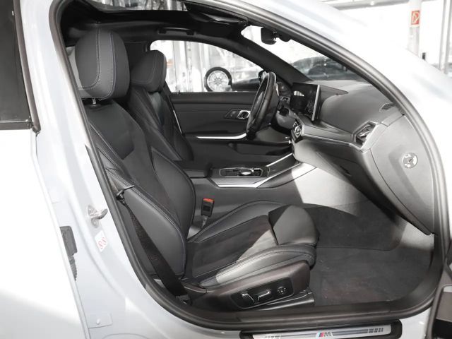 BMW 330 330i M-Sport Sedan xDrive