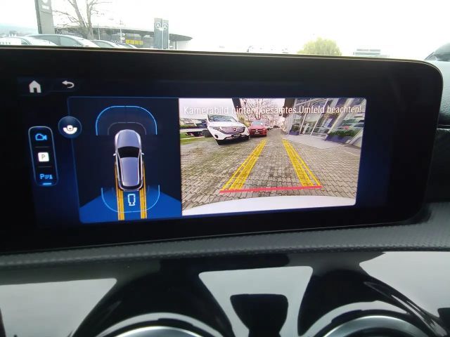 Mercedes-Benz A 180 Hatchback Progressive