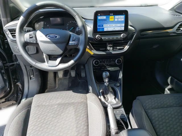 Ford Puma EcoBoost Titanium