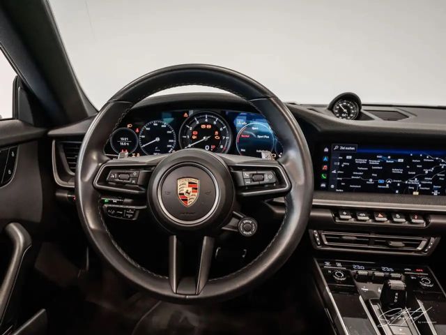 Porsche 911 4 Carrera Coupé