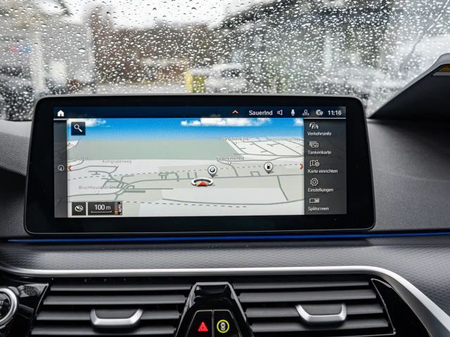 BMW 540 540d M-Sport Touring xDrive