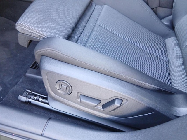 Audi A3 30 TFSI S-Line S-Tronic Sedan