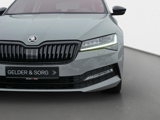 Skoda Superb 2.0 TDI Combi Sportline