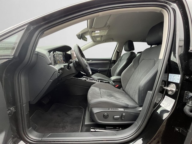 Volkswagen Golf DSG Golf VIII Style Variant